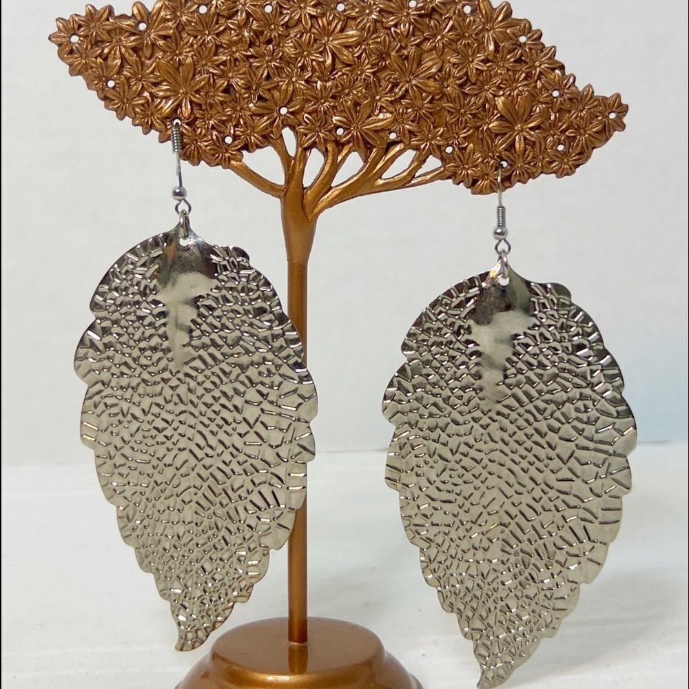 Lightweight Bohemian Silver Tone Leaf Earrings